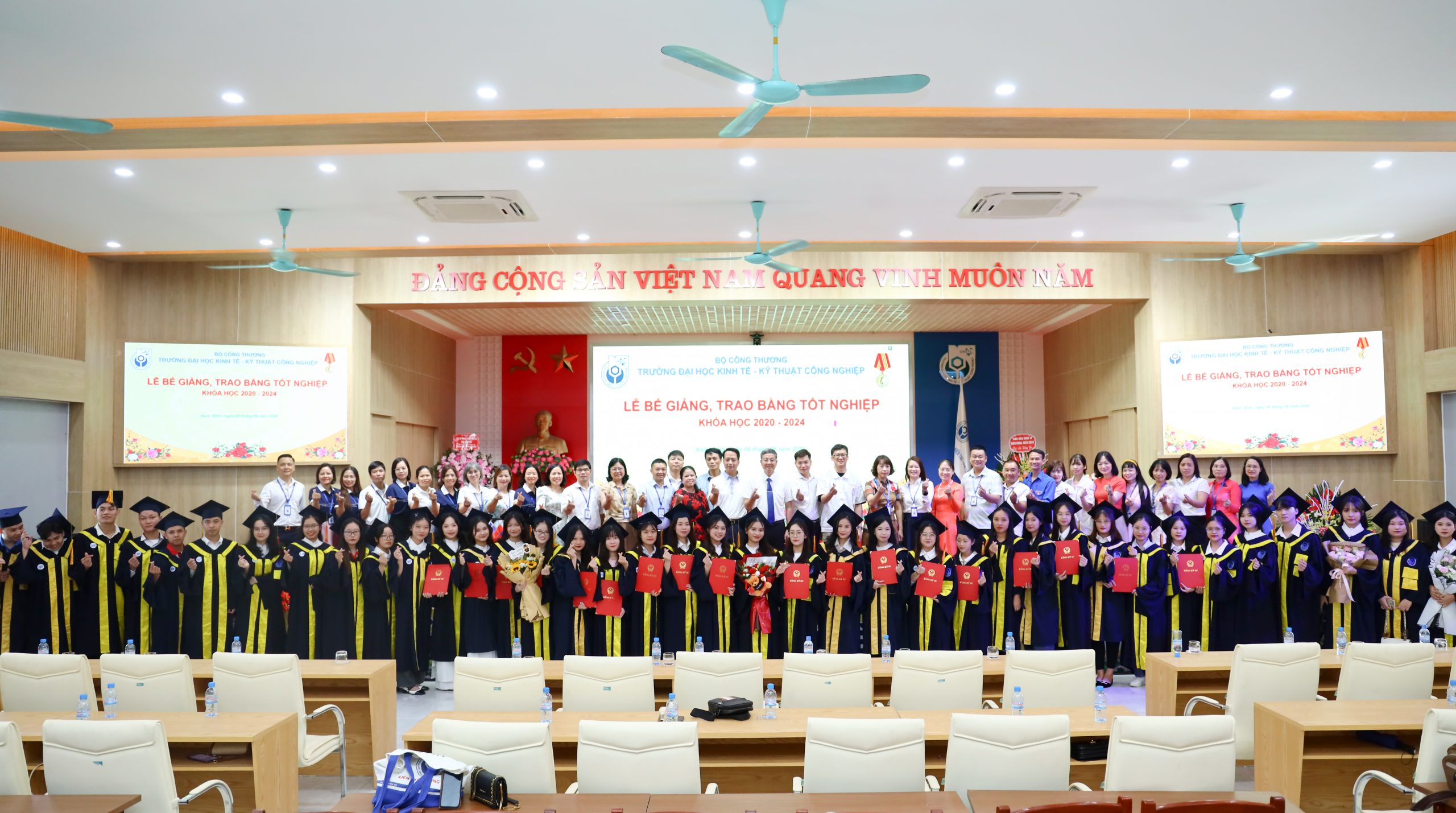 dao-tao-tu-xa-tnut-4